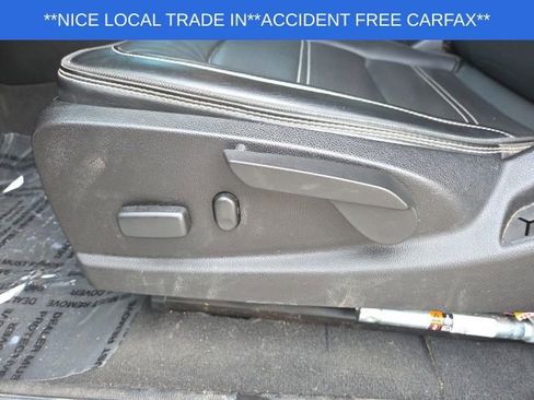 Used 2021 GMC Canyon Denali image 26