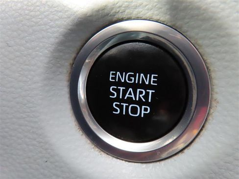 Used 2024 Toyota Corolla SE image 19