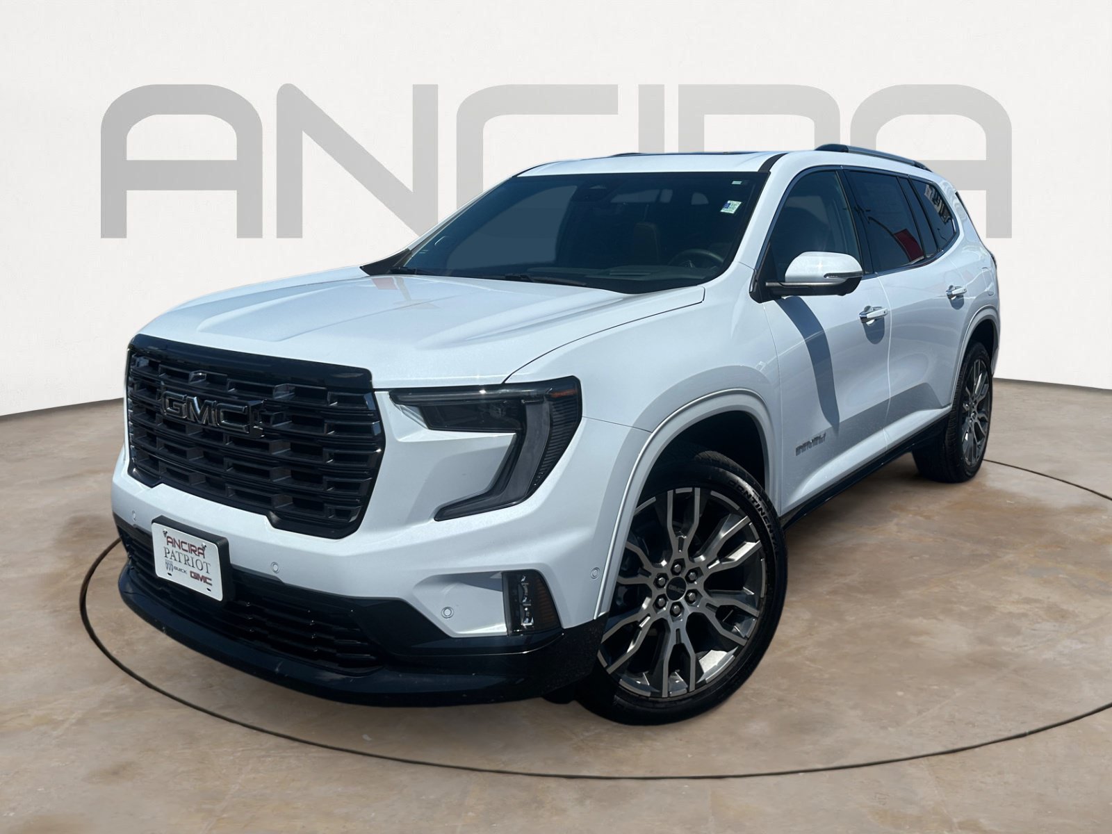 Used 2026 GMC Acadia Denali Ultimate w/ LPO, Floor Liner Package AWD/4WD image 4