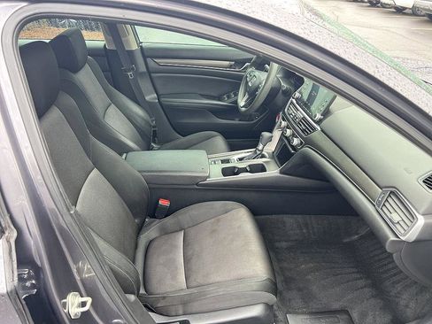 Used 2019 Honda Accord LX image 17