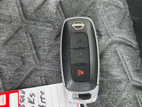 Used 2025 Nissan Kicks SV FWD image 19