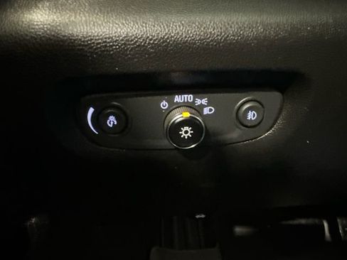 Used 2019 Chevrolet Traverse Premier image 28