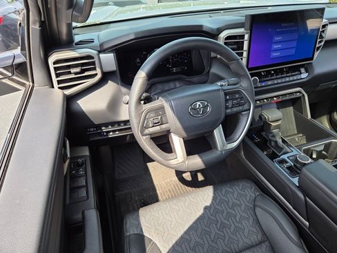 Used 2025 Toyota Tundra Limited AWD/4WD image 8