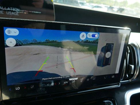 New 2026 Ford Expedition Platinum image 24