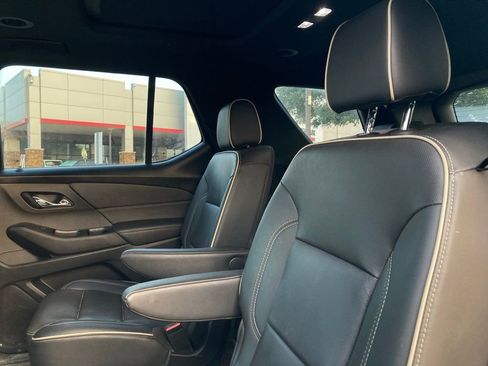 Used 2023 Chevrolet Traverse Premier w/ Redline Edition image 10