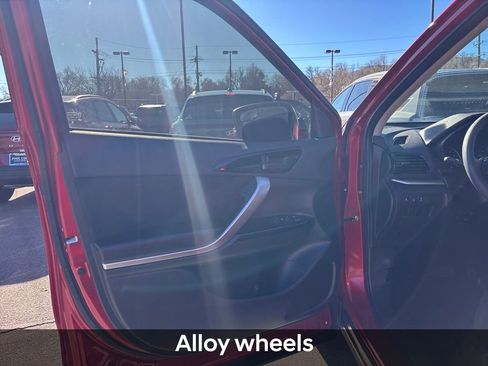 Used 2024 Mitsubishi Eclipse Cross LE image 13