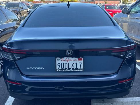 Used 2025 Honda Accord SE image 6