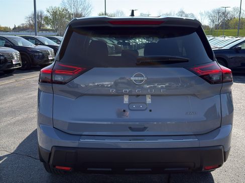 New 2026 Nissan Rogue SV AWD/4WD image 7