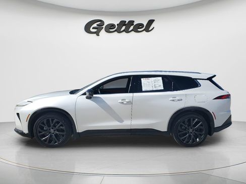 Certified 2025 Toyota Crown Signia w/ Advanced Technology Package image 16