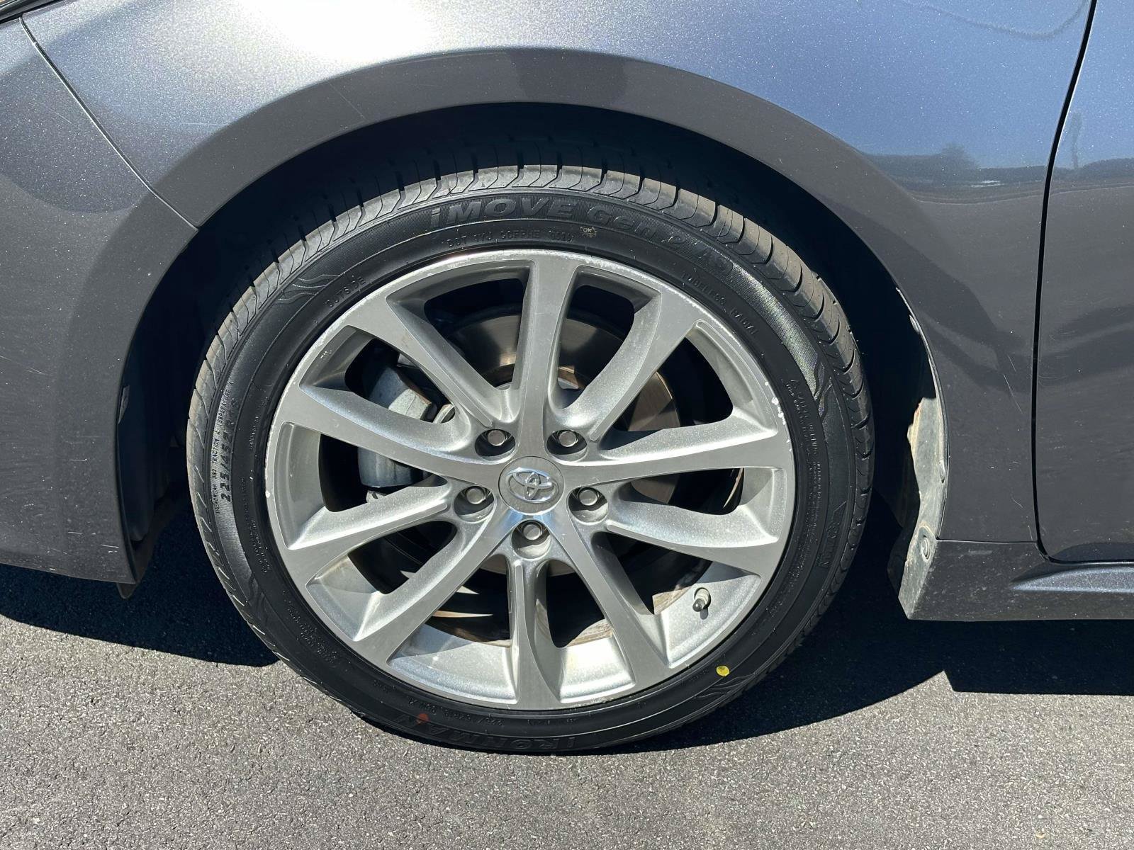 Used 2014 Toyota Avalon XLE Touring FWD image 28
