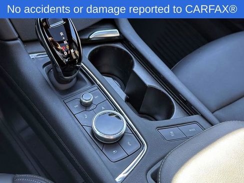 Used 2024 Cadillac XT6 Premium Luxury image 31