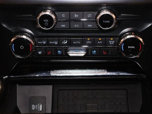 Certified 2023 Ford F150 King Ranch AWD/4WD image 35