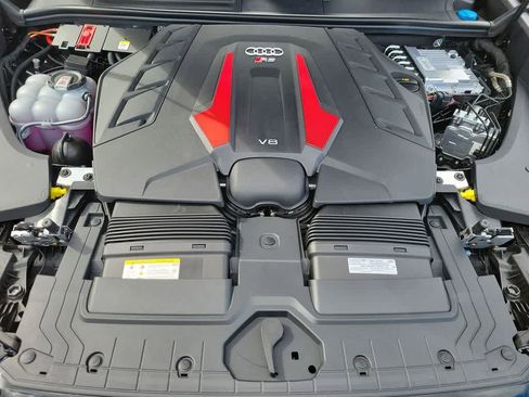 New 2026 Audi RS Q8 performance image 17
