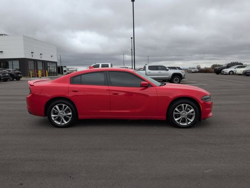 Used 2022 Dodge Charger SXT image 8