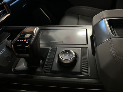 Used 2025 GMC Hummer EV 2X AWD/4WD image 19