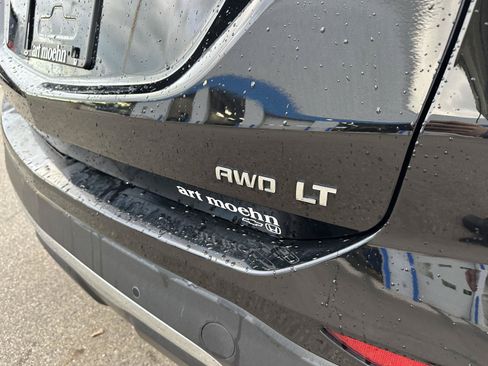 Used 2024 Chevrolet Equinox LT AWD/4WD image 4