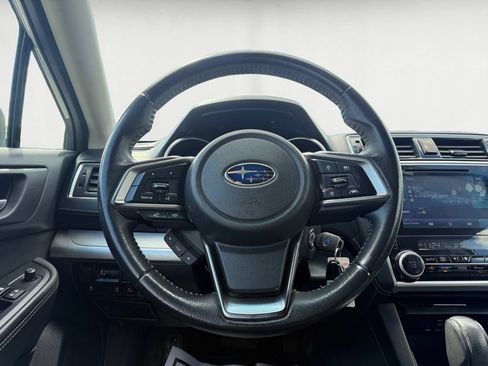 Used 2019 Subaru Outback 2.5i Premium AWD/4WD image 12