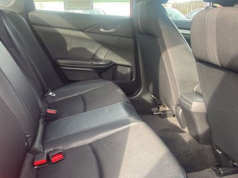 Used 2019 Honda Civic Sport image 10