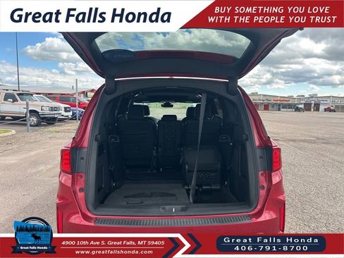 Certified 2025 Honda Odyssey Sport-L image 3
