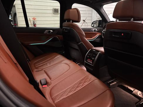 Used 2021 BMW X5 M50i w/ Premium Package AWD/4WD image 30
