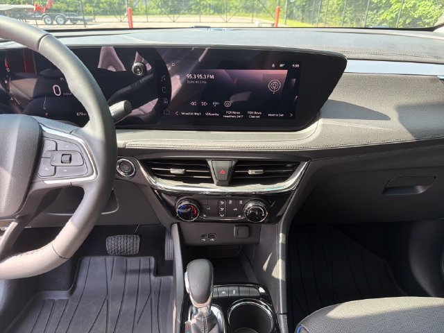 Used 2026 Buick Encore GX Sport Touring w/ Comfort Package FWD image 20
