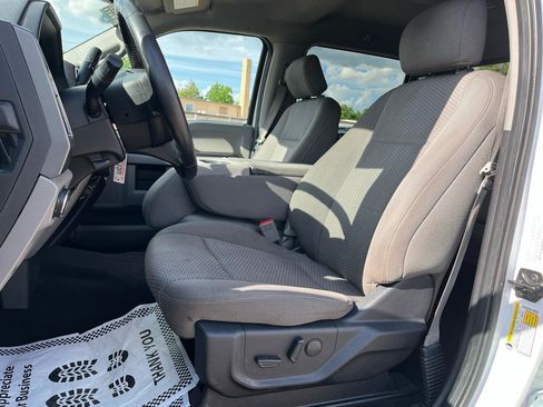 Used 2019 Ford F150 XLT w/ Equipment Group 302A Luxury AWD/4WD image 14