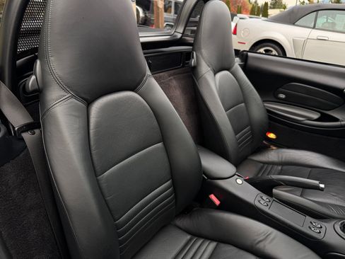 Used 2001 Porsche Boxster image 23