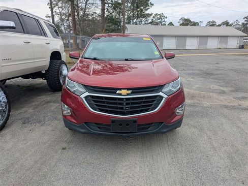 Used 2018 Chevrolet Equinox LT image 2