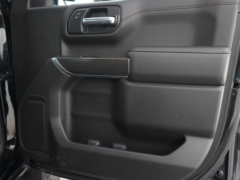 Used 2021 GMC Sierra 1500 AT4 AWD/4WD image 9