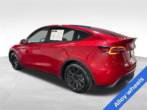 Used 2021 Tesla Model Y Long Range AWD/4WD image 7
