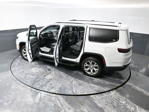 Used 2022 Jeep Wagoneer Series II image 59