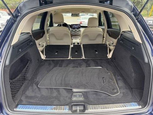 Used 2022 Mercedes-Benz GLC 300 4MATIC w/ Premium Package Lite image 40