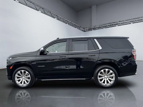 Used 2021 Chevrolet Tahoe Premier w/ Premium Package image 2