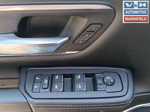 Used 2026 RAM 1500 Laramie w/ Sport Appearance Package AWD/4WD image 22