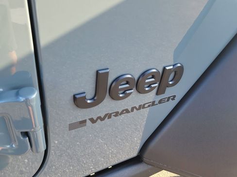 New 2026 Jeep Wrangler Unlimited Rubicon 392 w/ Quick Order Package 27X Moab AWD/4WD image 7