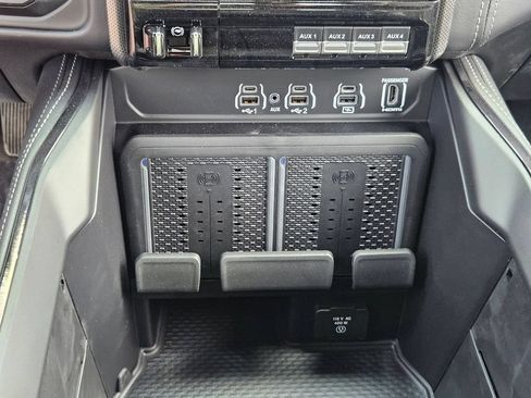 New 2026 RAM 2500 Limited AWD/4WD image 27