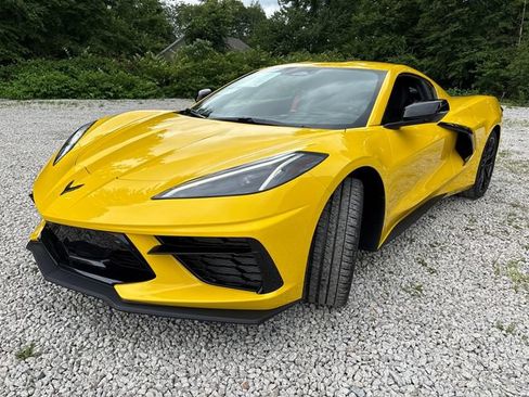 New 2027 Chevrolet Corvette Stingray Coupe w/ 2LT RWD image 4