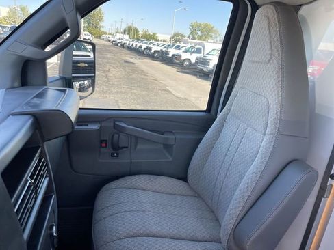 New 2025 GMC Savana 3500 Extended w/ Power Convenience Package RWD image 13