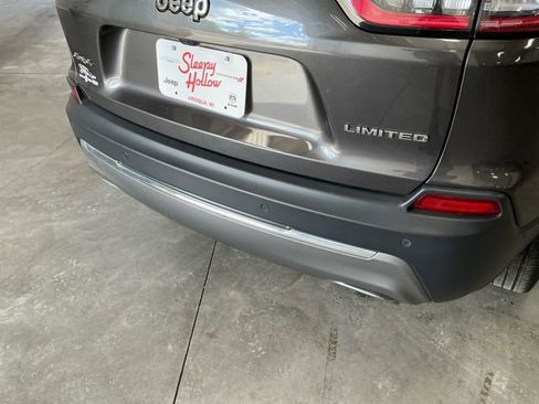 Used 2021 Jeep Cherokee Limited AWD/4WD image 16