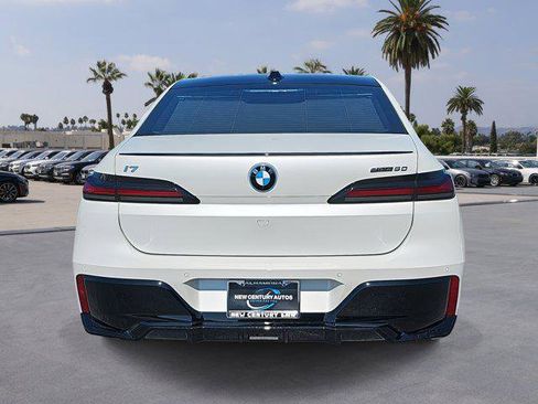 New 2026 BMW i7 eDrive50 w/ M Sport Package image 6