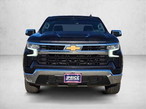 Used 2024 Chevrolet Silverado 1500 LT image 2