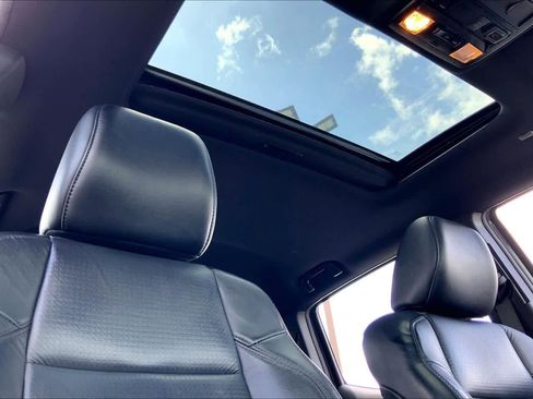 Used 2021 Toyota Tacoma TRD Off-Road w/ TRD Premium Off Road Package AWD/4WD image 14