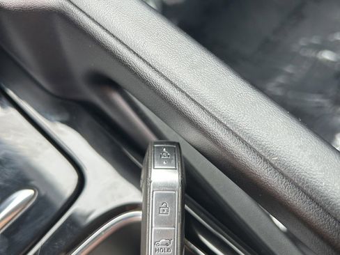 Used 2025 Kia Telluride S AWD/4WD image 38