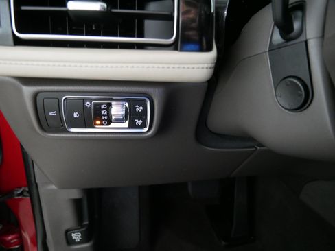 Used 2020 Lincoln Aviator Reserve w/ Equipment Group 202A AWD/4WD image 26