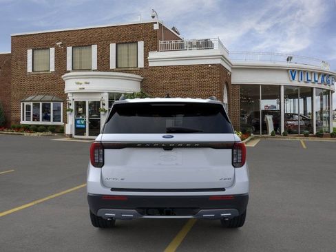 Used 2026 Ford Explorer Active w/ Active Comfort Package AWD/4WD image 5