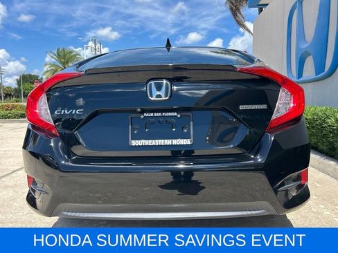 Used 2016 Honda Civic Touring image 8