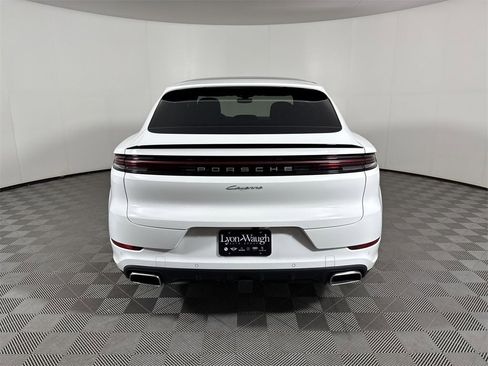 New 2025 Porsche Cayenne Coupe image 6
