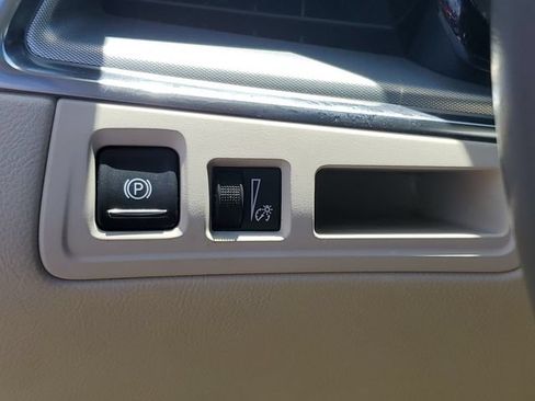 Used 2021 Cadillac XT5 Premium Luxury FWD image 23