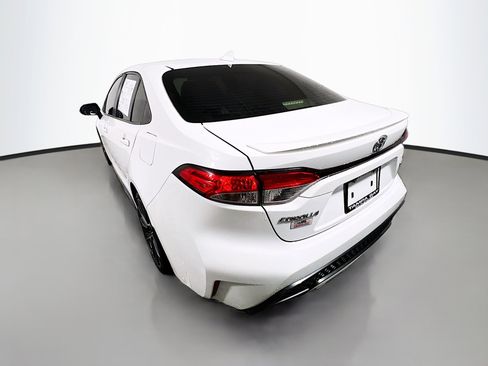 Used 2021 Toyota Corolla SE FWD image 8