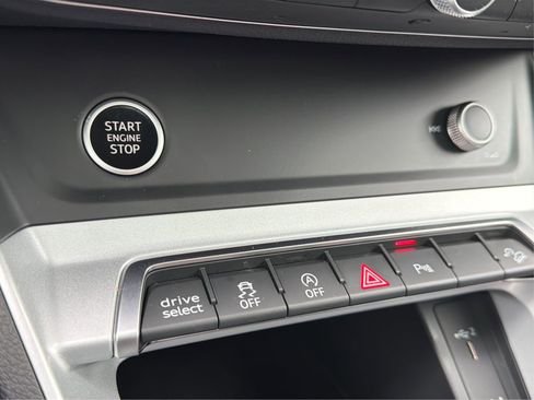 Used 2021 Audi Q3 2.0T Premium w/ Convenience Package image 43